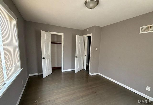 1082 Fontaine Place, St Louis, MO 63137