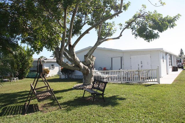 8372 Gallberry Circle, Port St. Lucie, FL 34952