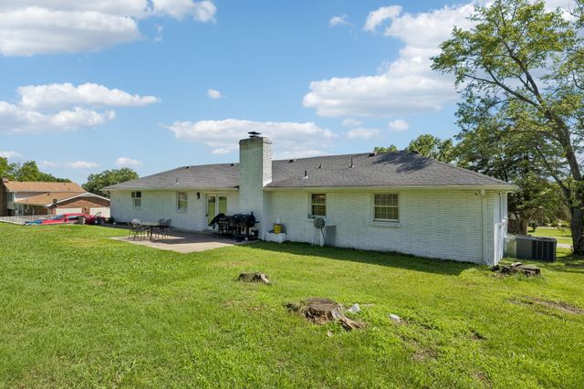 301 Northside Dr, Madison, TN 37115