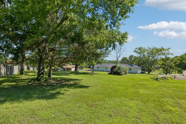 301 Northside Dr, Madison, TN 37115