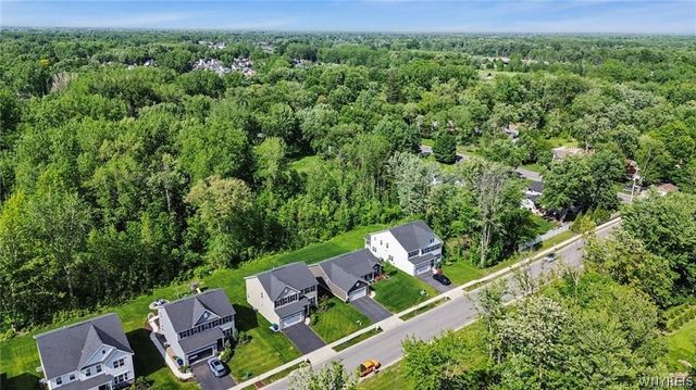 38 Sierra Drive, Amherst, NY 14228
