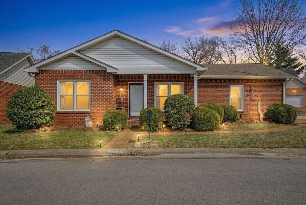 4607 Conway Ct, Old Hickory, TN 37138