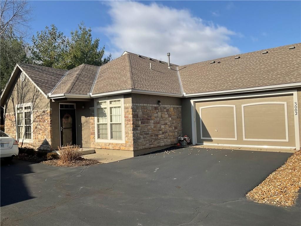 11238 S RENE Street 3002, Olathe, KS 66062