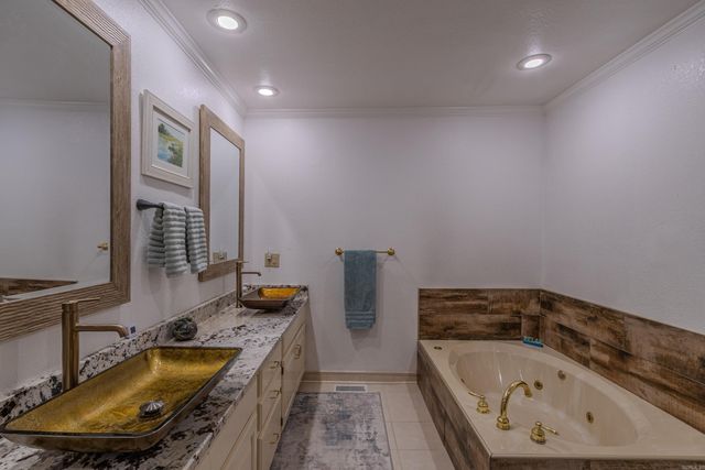 1805 SARA ANN CIRCLE, Paragould, AR 72450