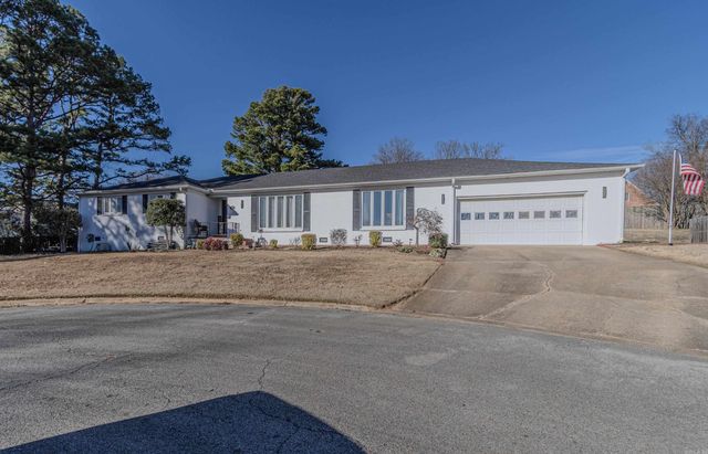 1805 SARA ANN CIRCLE, Paragould, AR 72450