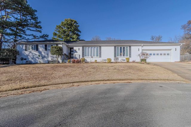 1805 SARA ANN CIRCLE, Paragould, AR 72450