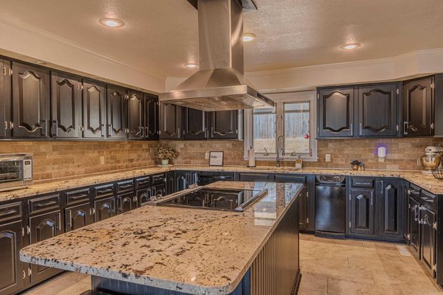 1805 SARA ANN CIRCLE, Paragould, AR 72450