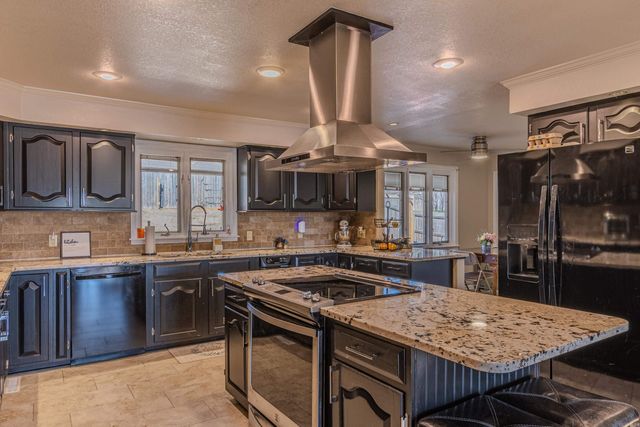 1805 SARA ANN CIRCLE, Paragould, AR 72450