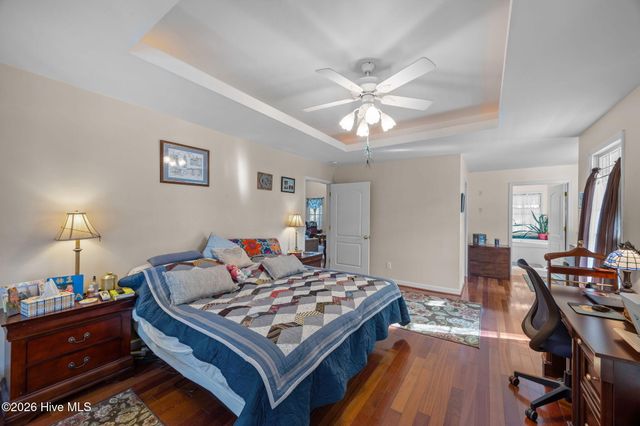 33 Neuse Winds Drive, Oriental, NC 28571