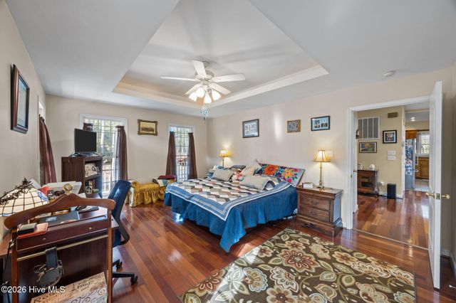 33 Neuse Winds Drive, Oriental, NC 28571