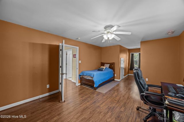 33 Neuse Winds Drive, Oriental, NC 28571