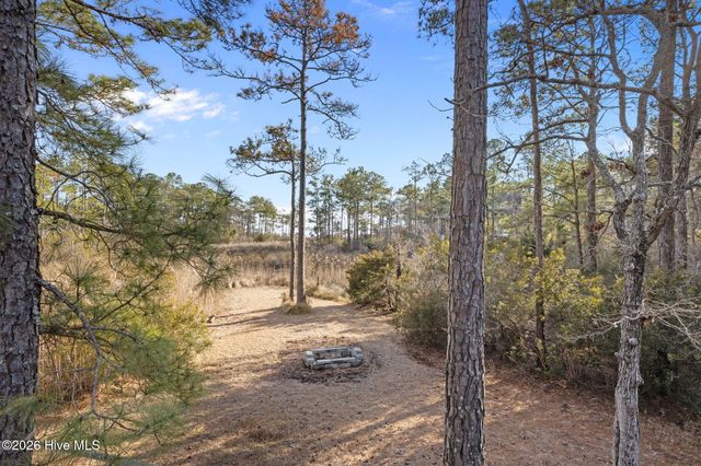33 Neuse Winds Drive, Oriental, NC 28571