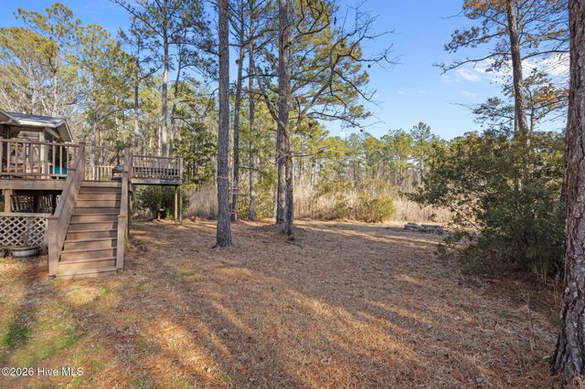 33 Neuse Winds Drive, Oriental, NC 28571