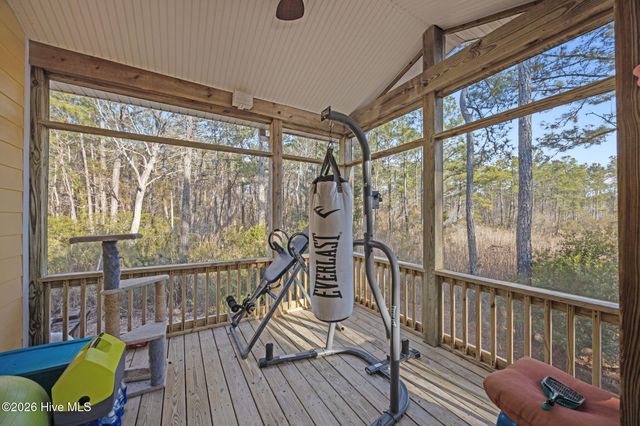 33 Neuse Winds Drive, Oriental, NC 28571