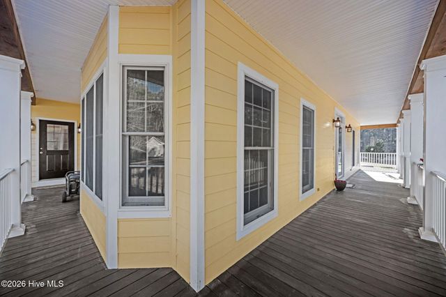 33 Neuse Winds Drive, Oriental, NC 28571