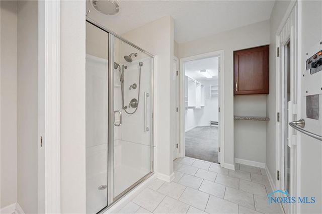 8670 Augusta Lane, Holland, OH 43528