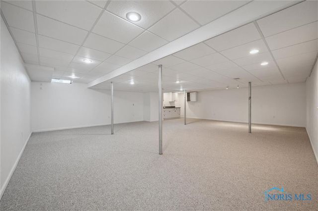 8670 Augusta Lane, Holland, OH 43528