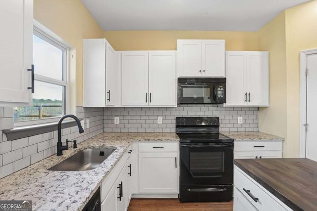 67 Woody Way NW, Adairsville, GA 30103