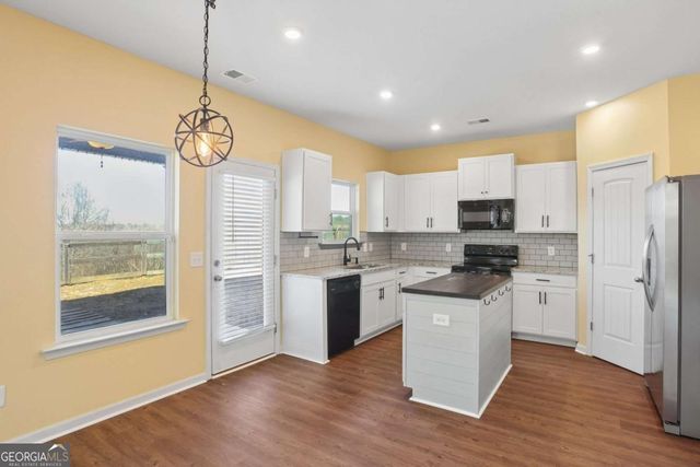 67 Woody Way NW, Adairsville, GA 30103