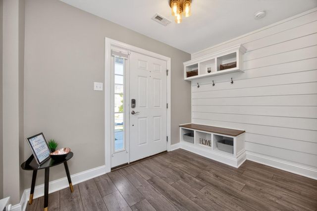 21 N MITCHELL AVE, Lansdale, PA 19446
