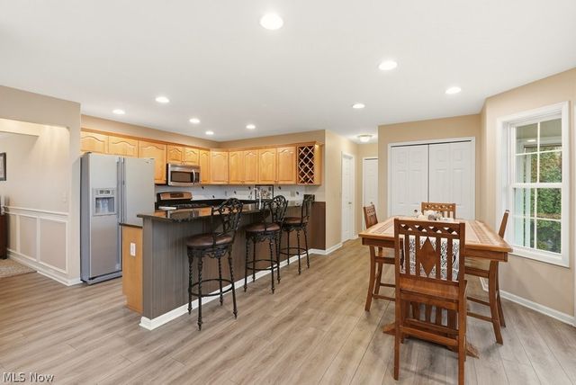 10483 Belmeadow Drive, Twinsburg, OH 44087