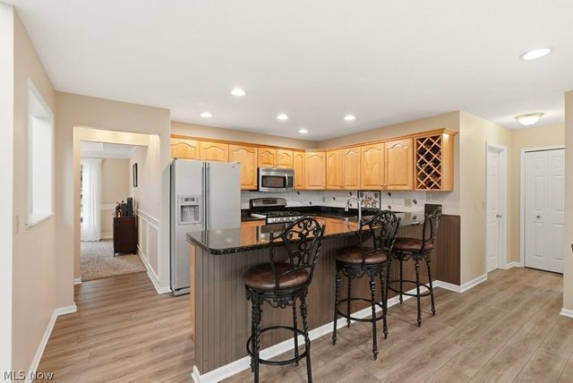 10483 Belmeadow Drive, Twinsburg, OH 44087