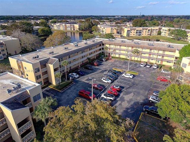 5851 NW 62nd Ave 210, Tamarac, FL 33319