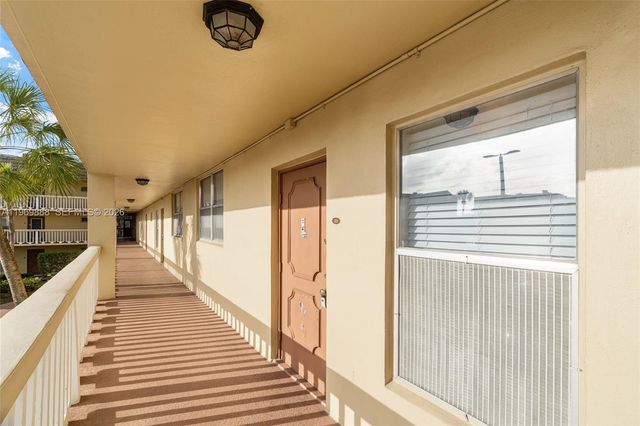 5851 NW 62nd Ave 210, Tamarac, FL 33319