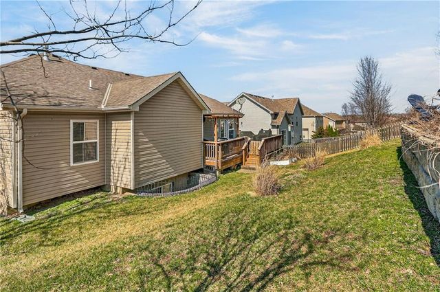 10201 N Willow Avenue, Kansas City, MO 64157