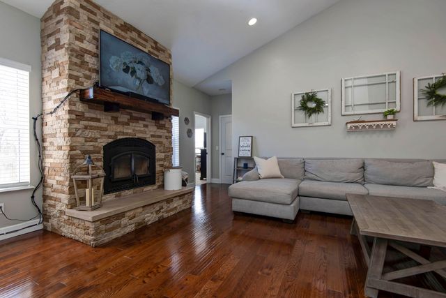 2362 Hazelwood Road, Seymour, MO 65746