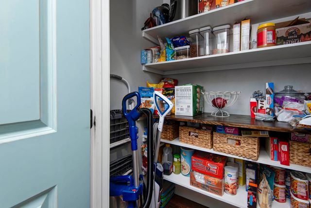 2362 Hazelwood Road, Seymour, MO 65746