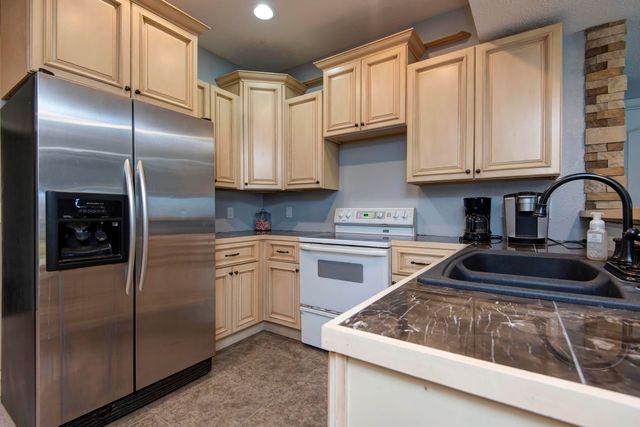 2362 Hazelwood Road, Seymour, MO 65746