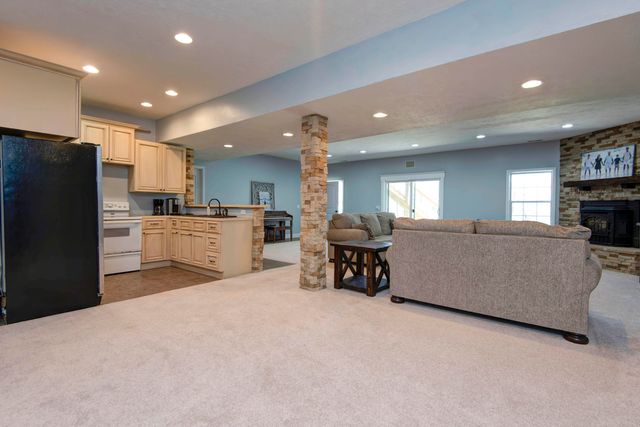 2362 Hazelwood Road, Seymour, MO 65746