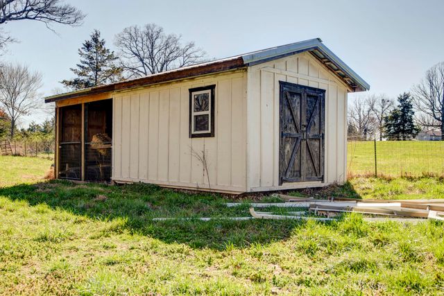 2362 Hazelwood Road, Seymour, MO 65746