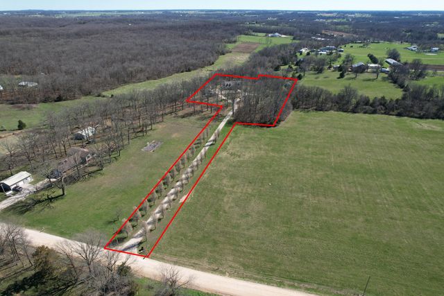 2362 Hazelwood Road, Seymour, MO 65746