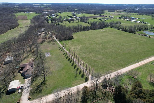 2362 Hazelwood Road, Seymour, MO 65746