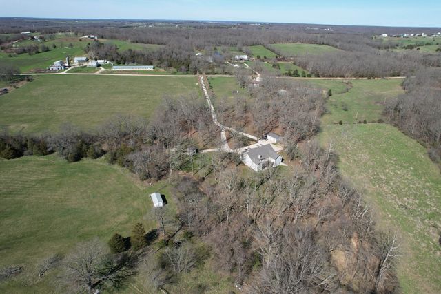 2362 Hazelwood Road, Seymour, MO 65746