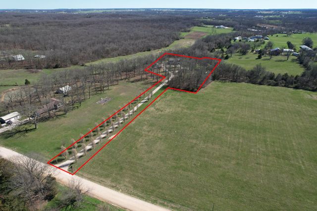 2362 Hazelwood Road, Seymour, MO 65746