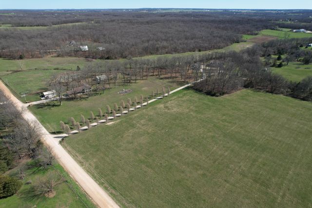 2362 Hazelwood Road, Seymour, MO 65746