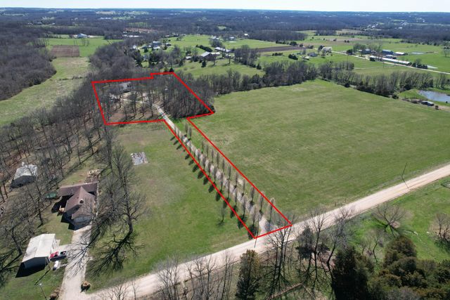 2362 Hazelwood Road, Seymour, MO 65746