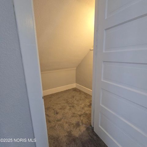 3377 Lagrange Street, Toledo, OH 43608