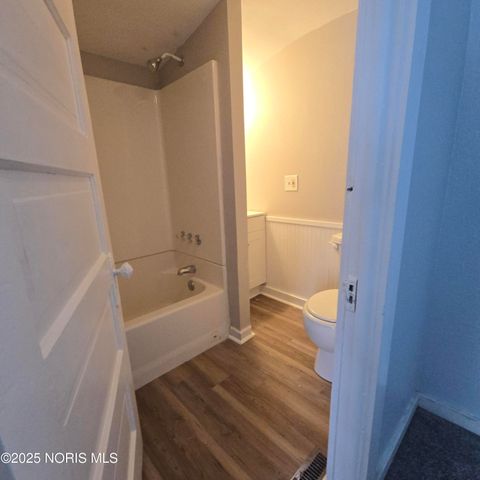 3377 Lagrange Street, Toledo, OH 43608