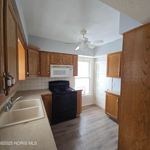 3377 Lagrange Street, Toledo, OH 43608