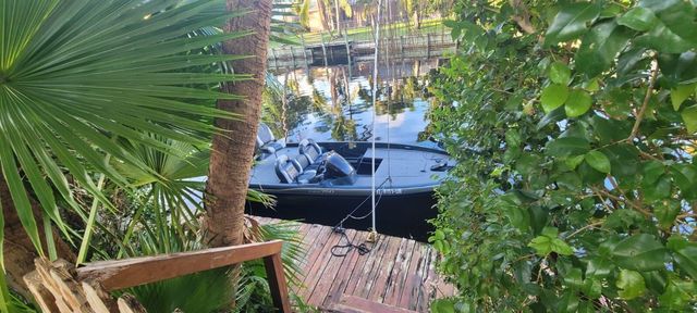 2464 Waterside Drive, Lake Worth, FL 33461