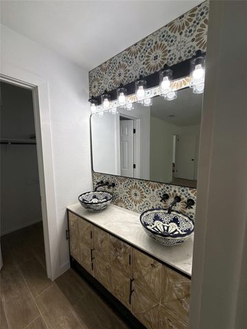 3702 Cornerstone ST, Round Rock, TX 78681