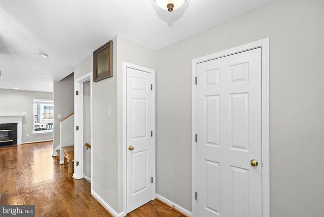 46350 SHEEL TER, Sterling, VA 20165