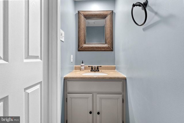 46350 SHEEL TER, Sterling, VA 20165