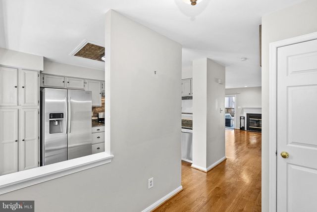 46350 SHEEL TER, Sterling, VA 20165