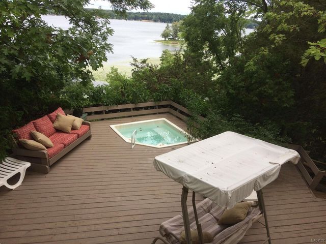 6000 Rays Drive, Onsted, MI 49265