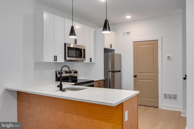 2350 N 16TH ST, Philadelphia, PA 19132